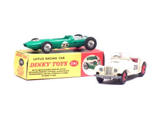 Lot 215 - DINKY TOYS (GB) (2)