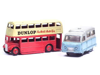 Lot 220 - DINKY TOYS (GB) (2)