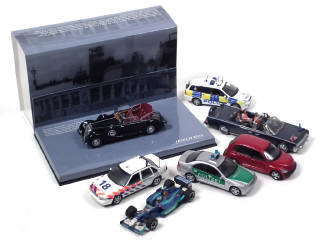 Lot 194 - DIVERS (7)