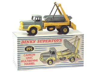 Lot 614 - DINKY TOYS (FRANCE) (1)