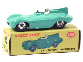 Lot 271 - DINKY TOYS (GB) (1)