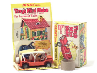 Lot 317 - DINKY TOYS (GB) (1)