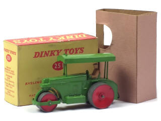 Lot 275 - DINKY TOYS (GB) (1)