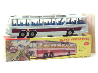 Lot 378 - DINKY TOYS (GB) (1)