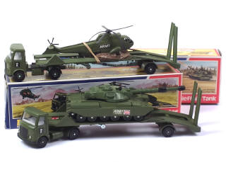 Lot 417 - DINKY TOYS (GB) (2)