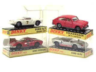 Lot 428 - DINKY TOYS (GB) (4)