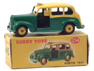Lot 283 - DINKY TOYS (GB) (1)