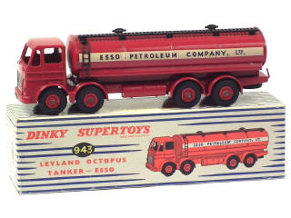 Lot 376 - DINKY TOYS (GB) (1)