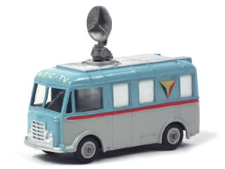 Lot 406 - DINKY TOYS (GB) (1)
