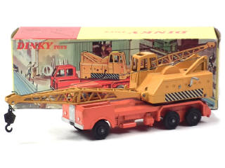 Lot 394 - DINKY TOYS (GB) (1)