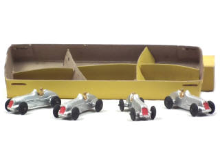 Lot 430 - DINKY TOYS (GB) (5)