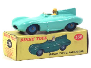 Lot 272 - DINKY TOYS (GB) (1)