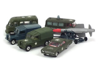 Lot 547 - CORGI TOYS (GB) (6)