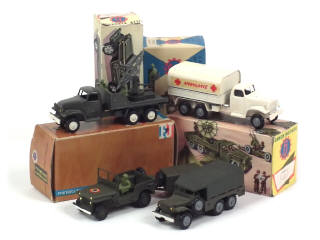 Lot 562 - FRANCE JOUETS (FRANCE) (4)