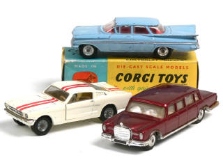 Lot 226 - CORGI TOYS (GB) (3)
