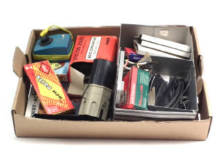 Lot 243 - DIVERS (1)