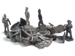 Lot 187 - DIVERS (19)