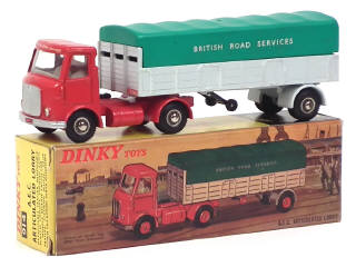 Lot 322 - DINKY TOYS (GB) (1)
