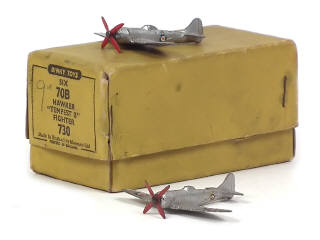 Lot 837 - DINKY TOYS (GB) (2)