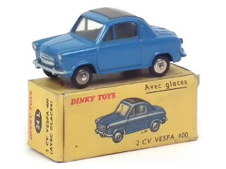 Lot 735 - DINKY TOYS (FRANCE) (1)