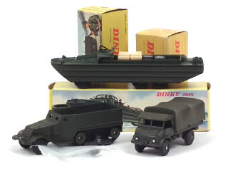 Lot 772 - DINKY TOYS (FRANCE) (3)