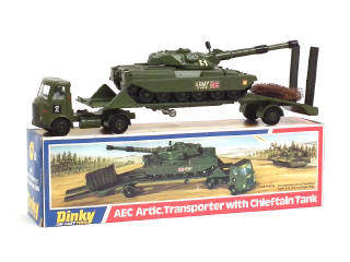 Lot 815 - DINKY TOYS (GB) (1)