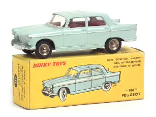 Lot 758 - DINKY TOYS (FRANCE) (1)