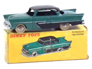 Lot 732 - DINKY TOYS (FRANCE) (1)