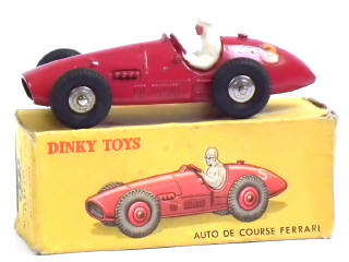 Lot 731 - DINKY TOYS (FRANCE) (1)
