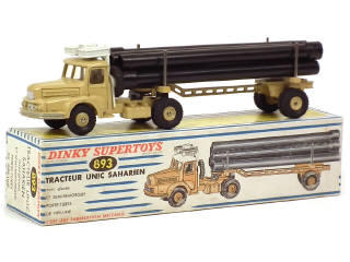 Lot 832 - DINKY TOYS (FRANCE) (1)
