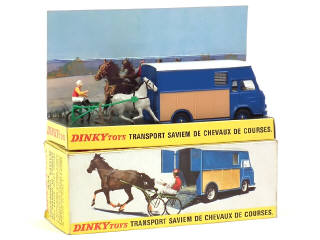Lot 801 - DINKY TOYS (FRANCE) (1)