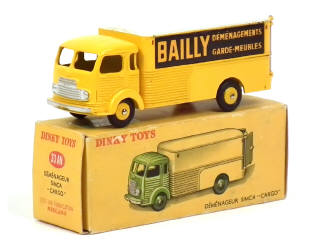 Lot 741 - DINKY TOYS (FRANCE) (1)