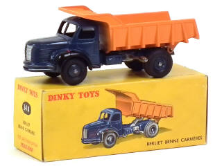 Lot 746 - DINKY TOYS (FRANCE) (1)