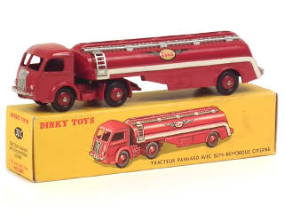 Lot 737 - DINKY TOYS (FRANCE) (1)