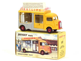 Lot 804 - DINKY TOYS (FRANCE) (1)