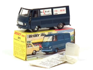 Lot 800 - DINKY TOYS (FRANCE) (1)
