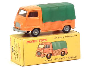Lot 795 - DINKY TOYS (FRANCE) (1)