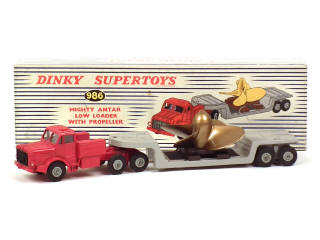 Lot 651 - DINKY TOYS (GB) (1)