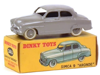 Lot 701 - DINKY TOYS (FRANCE) (1)