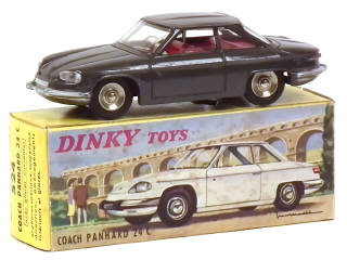 Lot 768 - DINKY TOYS (FRANCE) (1)