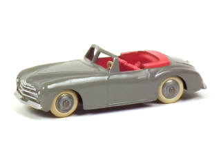 Lot 673 - DINKY TOYS (FRANCE) (1)