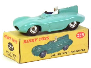 Lot 643 - DINKY TOYS (GB) (1)