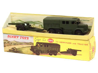 Lot 654 - DINKY TOYS (GB) (3)