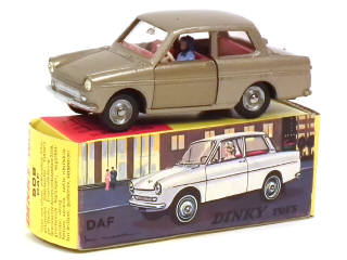 Lot 756 - DINKY TOYS (FRANCE) (1)