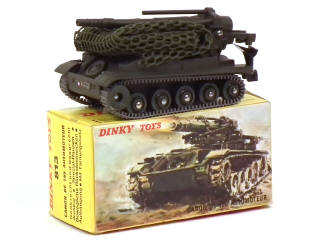 Lot 817 - DINKY TOYS (FRANCE) (1)