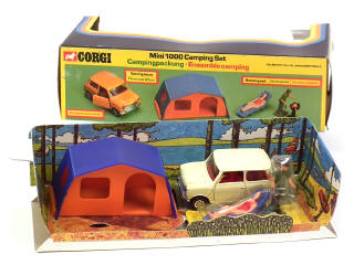 Lot 570 - CORGI TOYS (GB) (1)