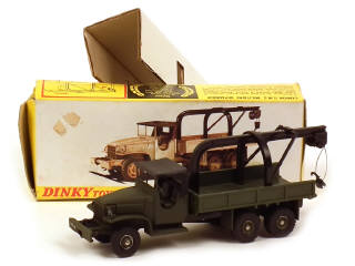 Lot 814 - DINKY TOYS (FRANCE) (1)
