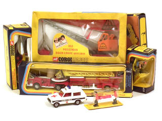 Lot 603 - CORGI TOYS (GB) (5)