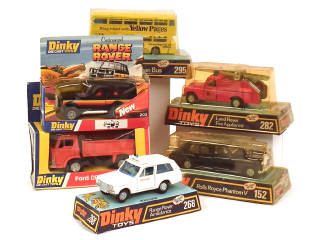 Lot 664 - DINKY TOYS (GB) (6)