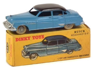 Lot 702 - DINKY TOYS (FRANCE) (1)